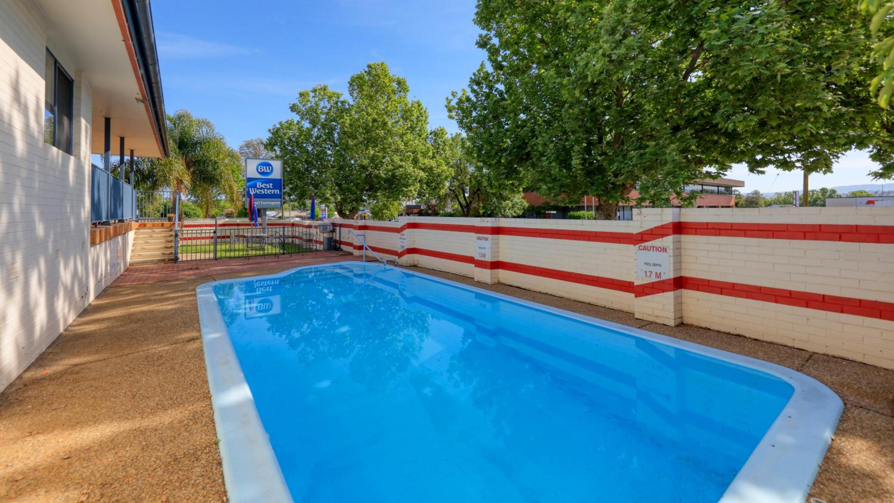Tumut Farrington motel