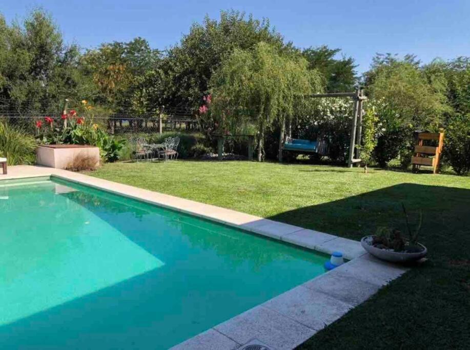 Excelente casa en Barrio Privado Los Arces