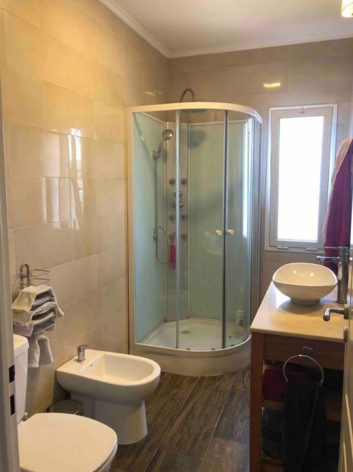 Excelente casa en Barrio Privado Los Arces