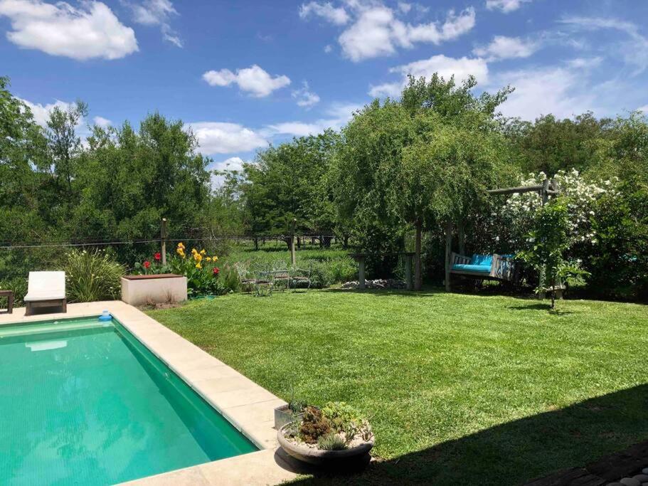 Excelente casa en Barrio Privado Los Arces