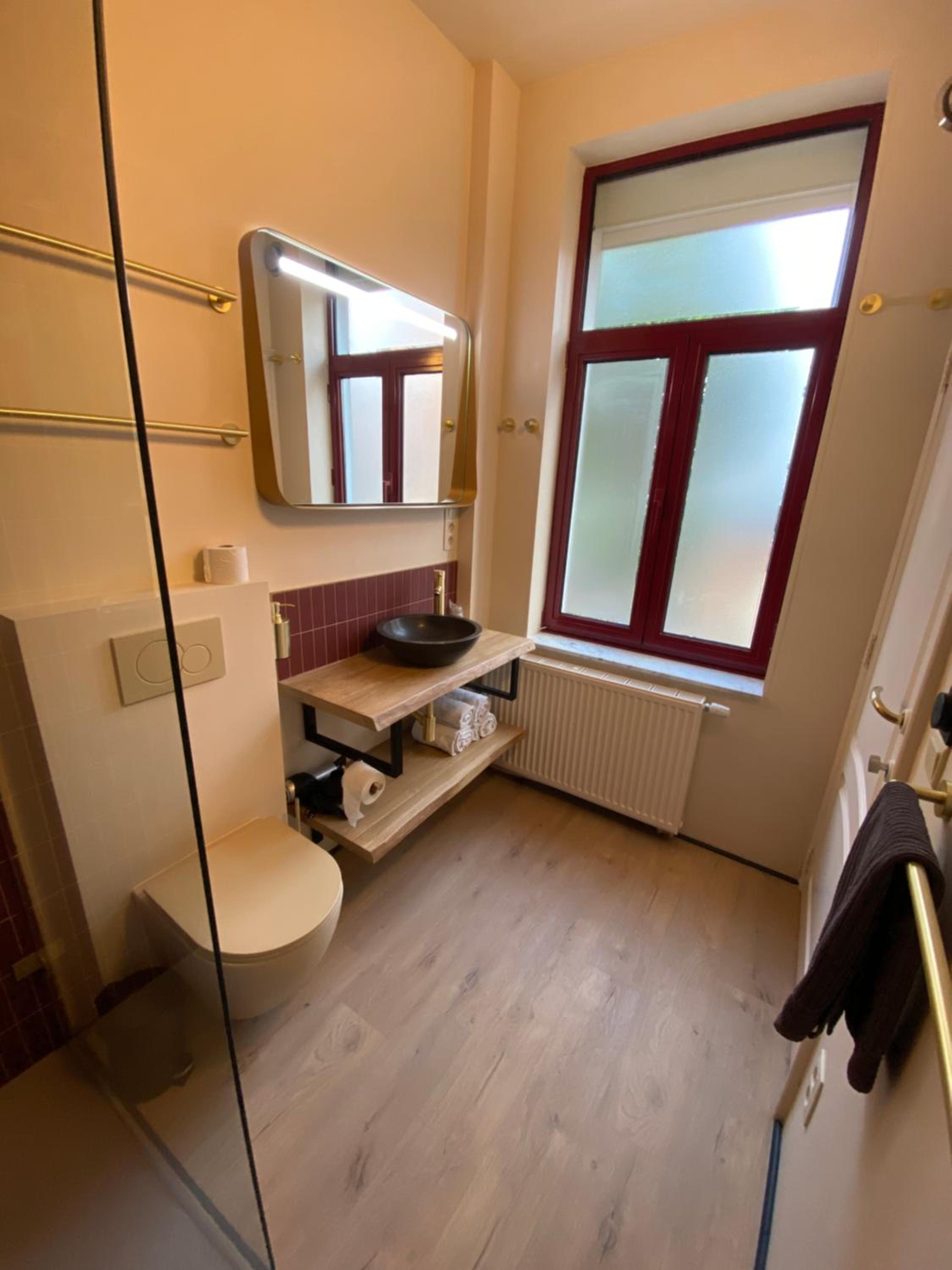 J and R Brussels City Apartment