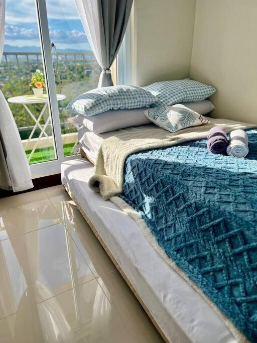 Studio Apartment Condo, Pool View, with Wifi view 3