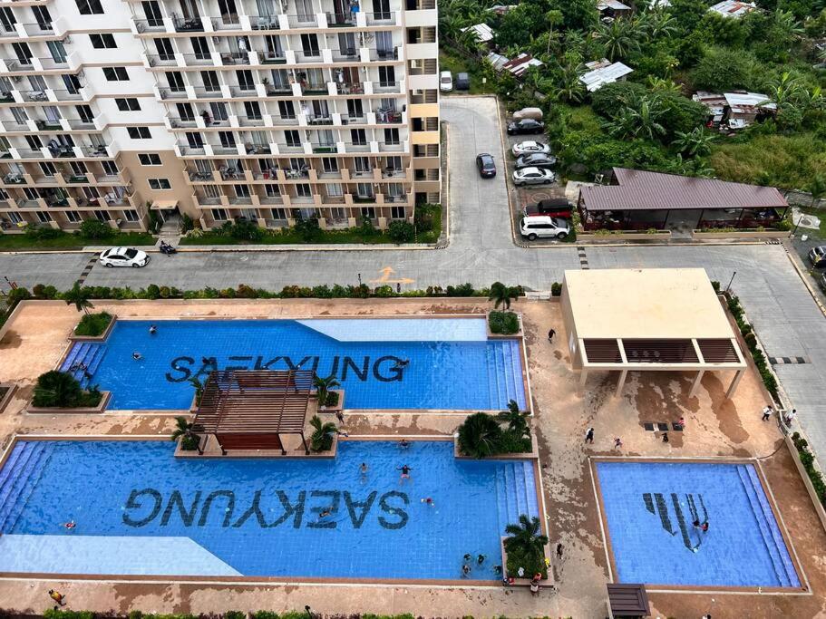 Studio Apartment Condo, Pool View, with Wifi view 4