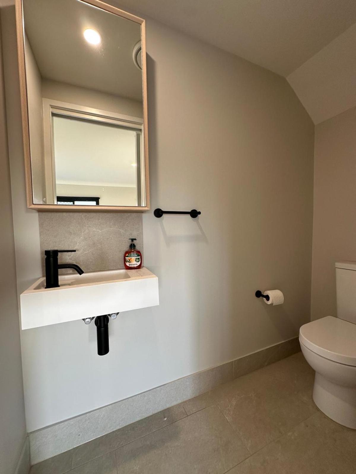 Brand-new entire terrace home