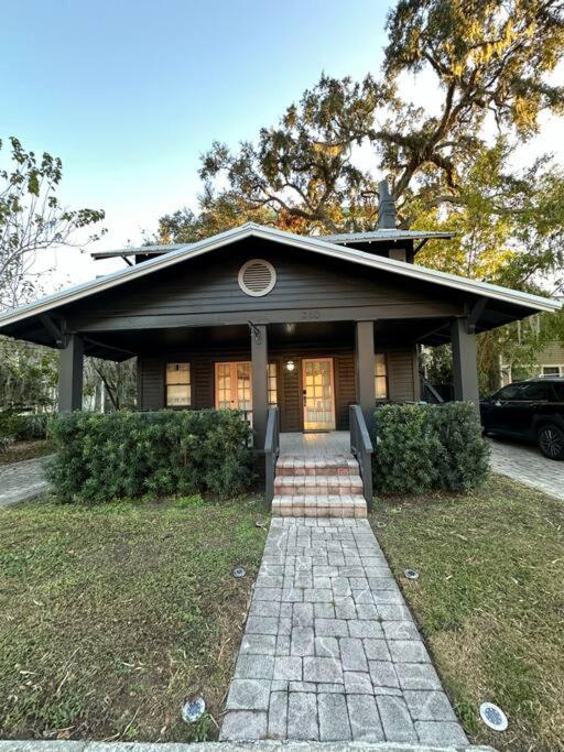 Historic orlando Casita Joy, DT, Lake Eola, Delaney park, 2 bedrooms 1 bathroom Unit B