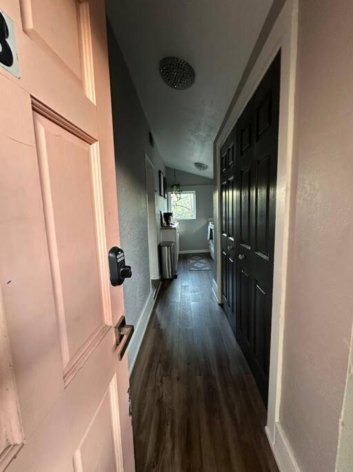 Historic orlando Casita Joy, DT, Lake Eola, Delaney park, 2 bedrooms 1 bathroom Unit B