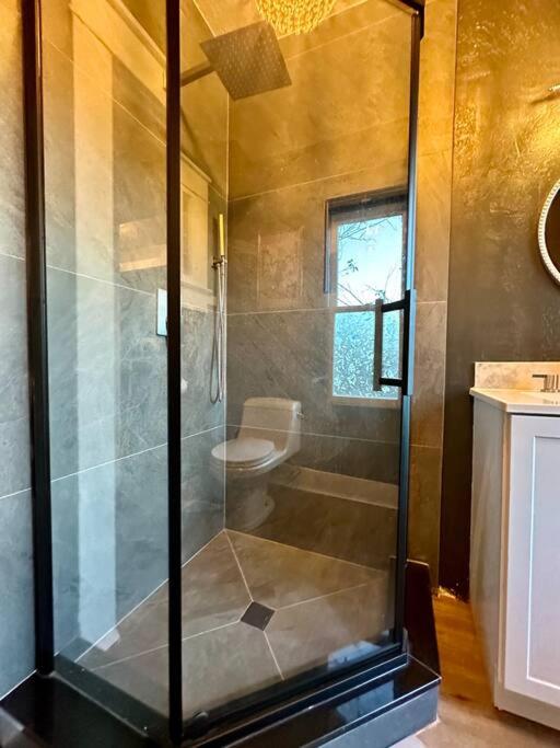 Historic orlando Casita Joy, DT, Lake Eola, Delaney park, 2 bedrooms 1 bathroom Unit B