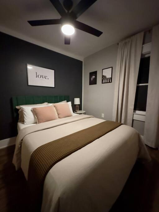 Historic orlando Casita Joy, DT, Lake Eola, Delaney park, 2 bedrooms 1 bathroom Unit B