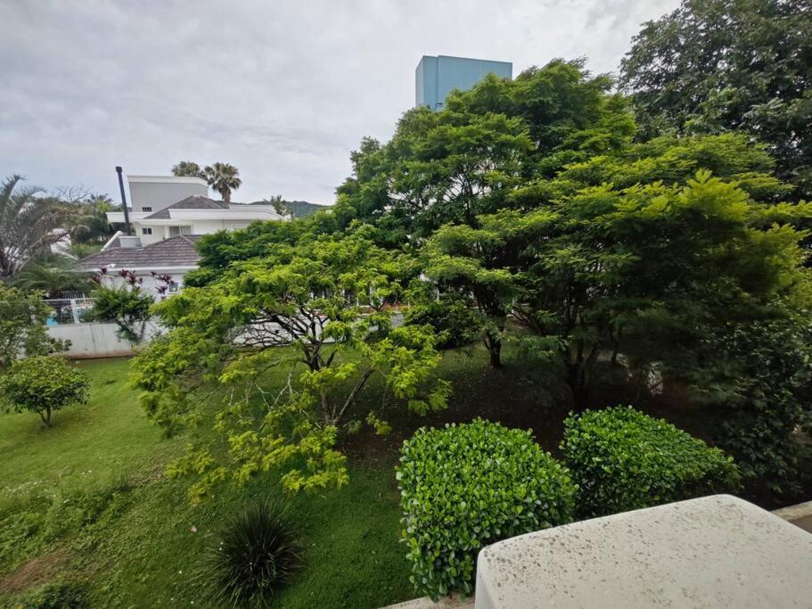 C182 Charmoso apto em Jurerê Internacional