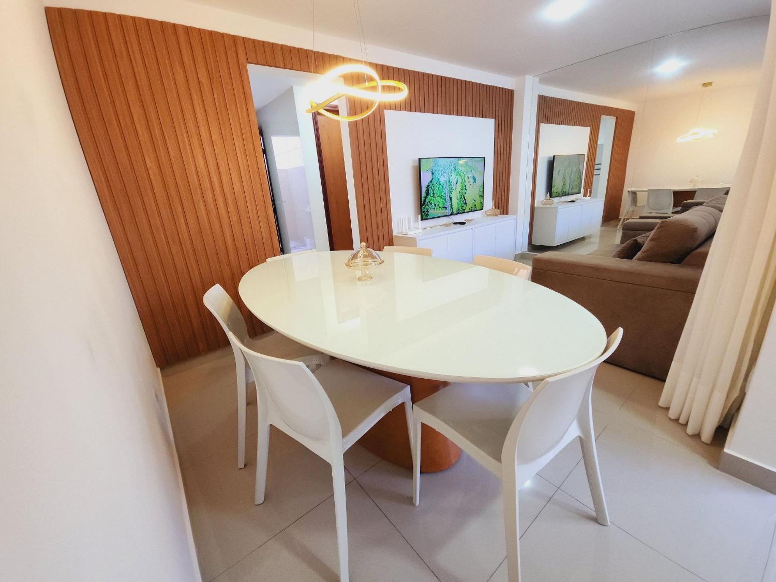 JPN09 - Duplex em cond. fechado próx. à praia