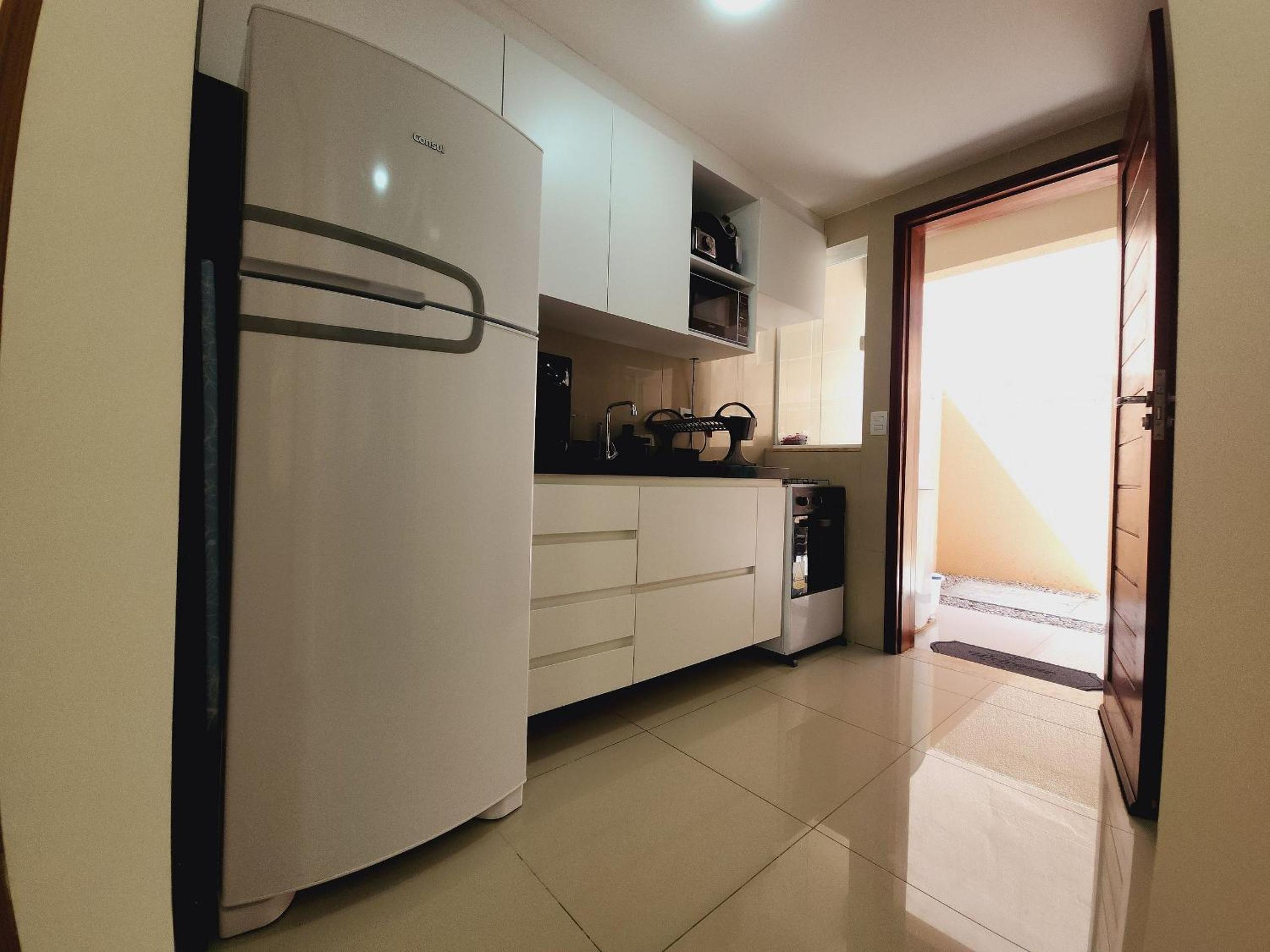 JPN09 - Duplex em cond. fechado próx. à praia