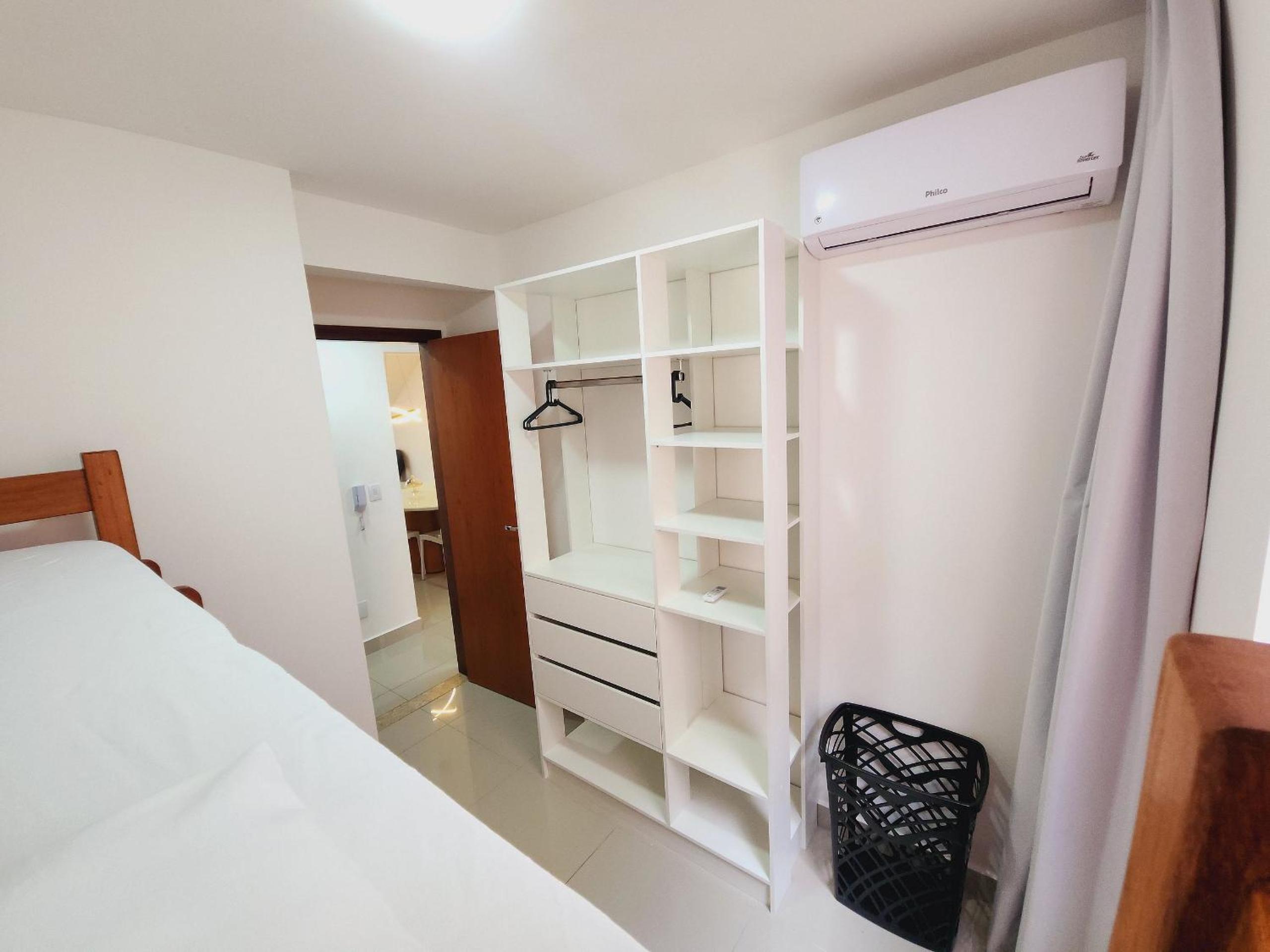 JPN09 - Duplex em cond. fechado próx. à praia