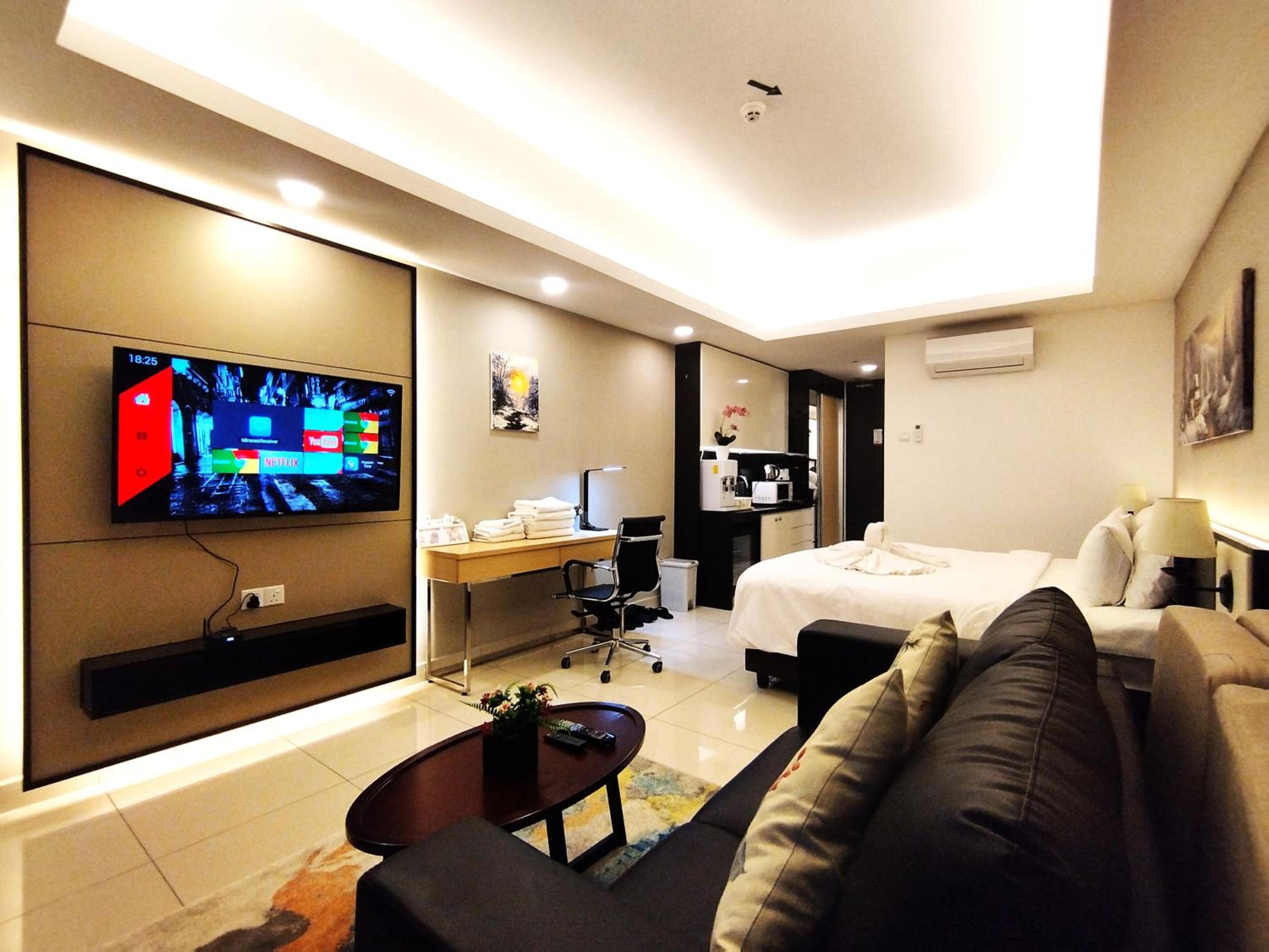 Genting EscapeColdStudio AT Ion Delemen