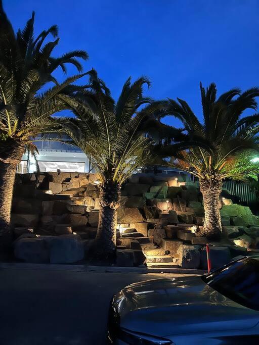 Oceanfront Luxury, Two Complete 5 star Homes in One Stunning Esplanade Escape