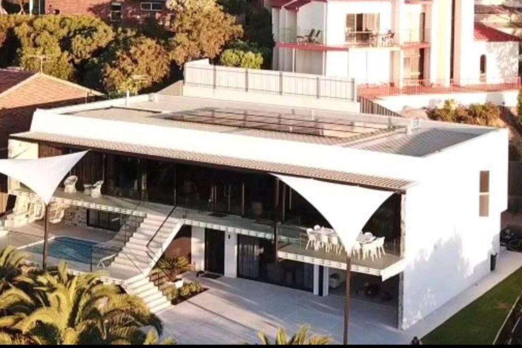 Oceanfront Luxury, Two Complete 5 star Homes in One Stunning Esplanade Escape
