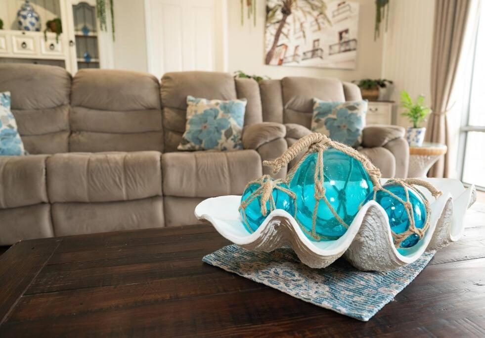 Quinns Beach Mansion Apartment 2