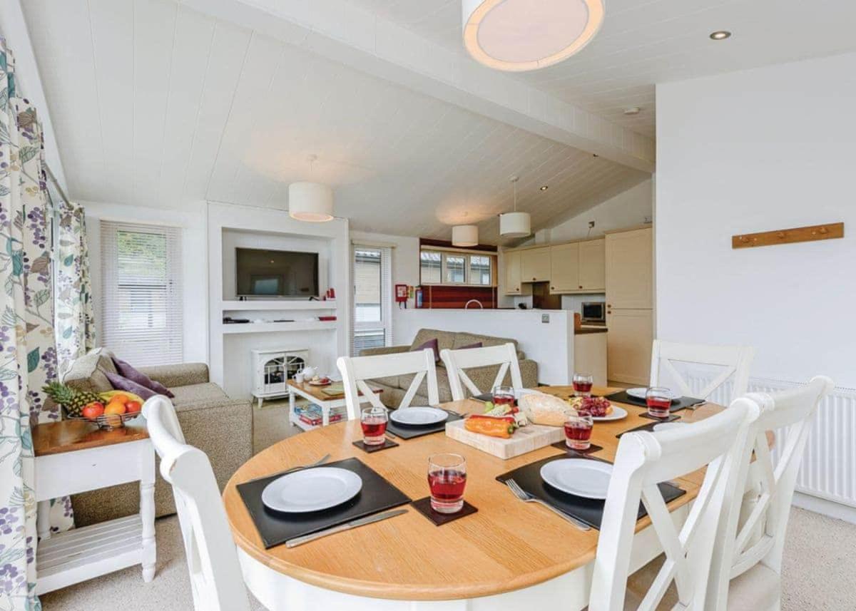 Woodside Coastal Retreat