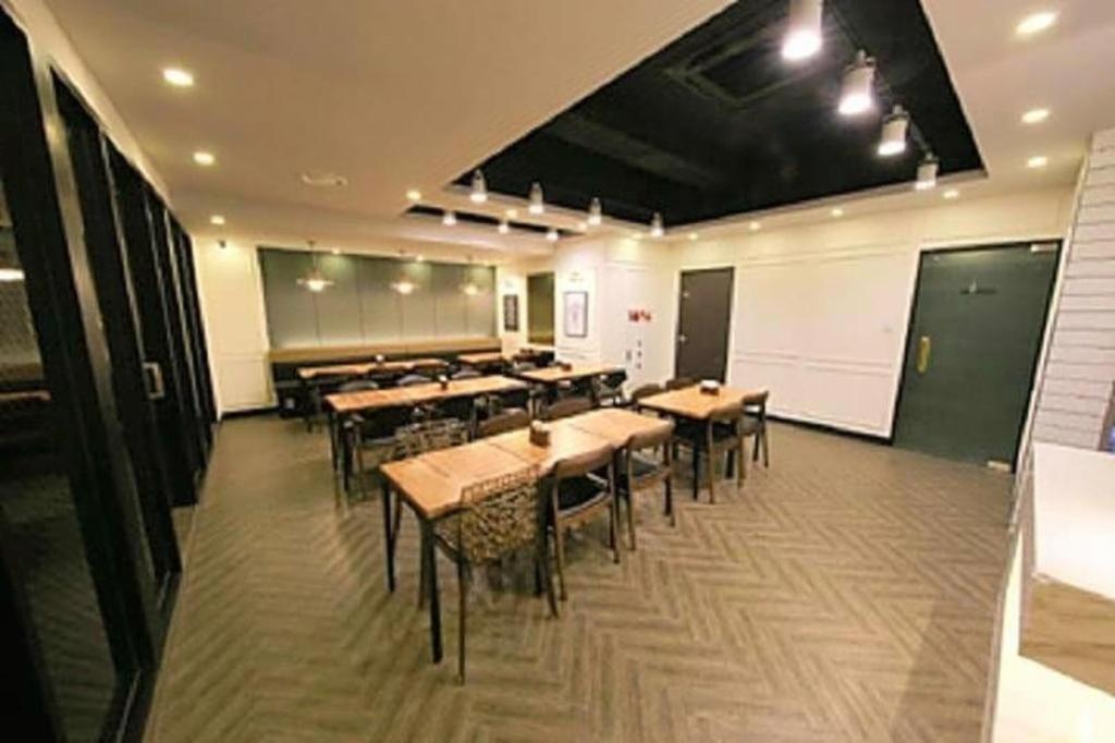 Kobos Hotel