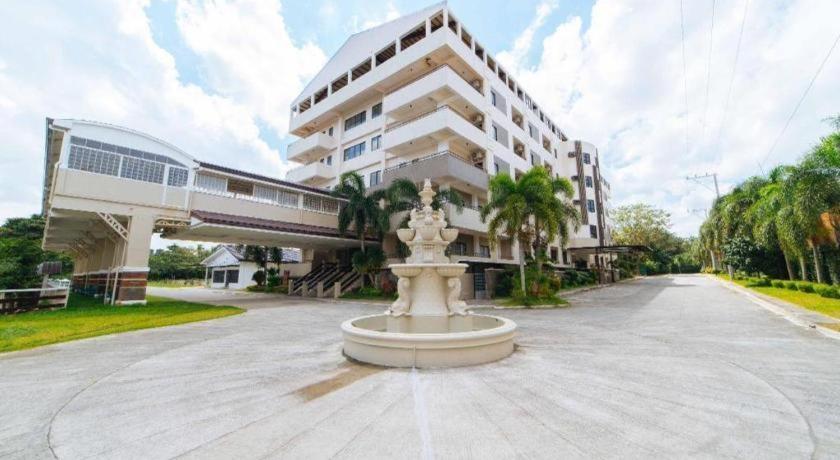WhiteWoods Convention and Leisure Hotel