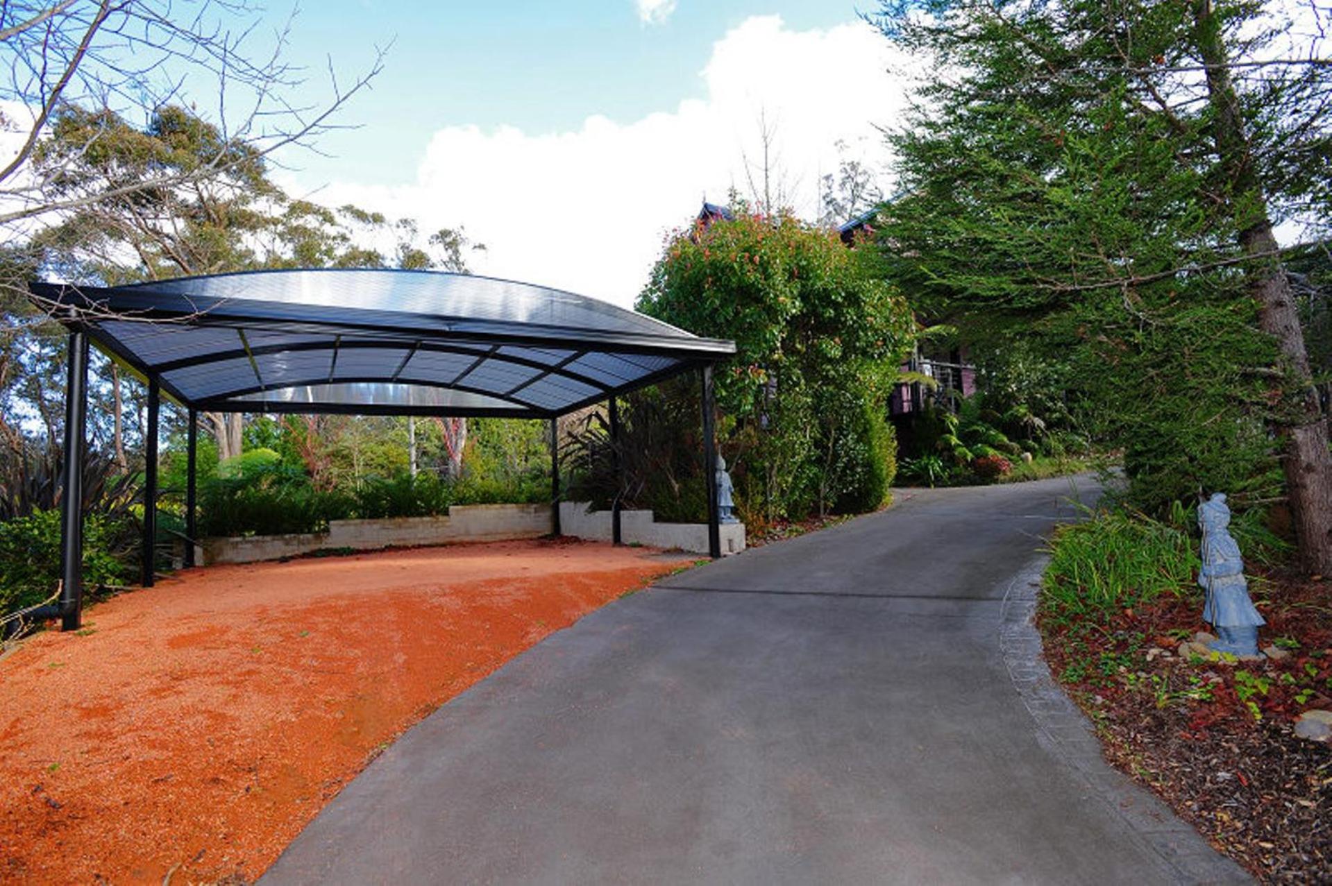 The Black Cockatoo Retreat in Leura