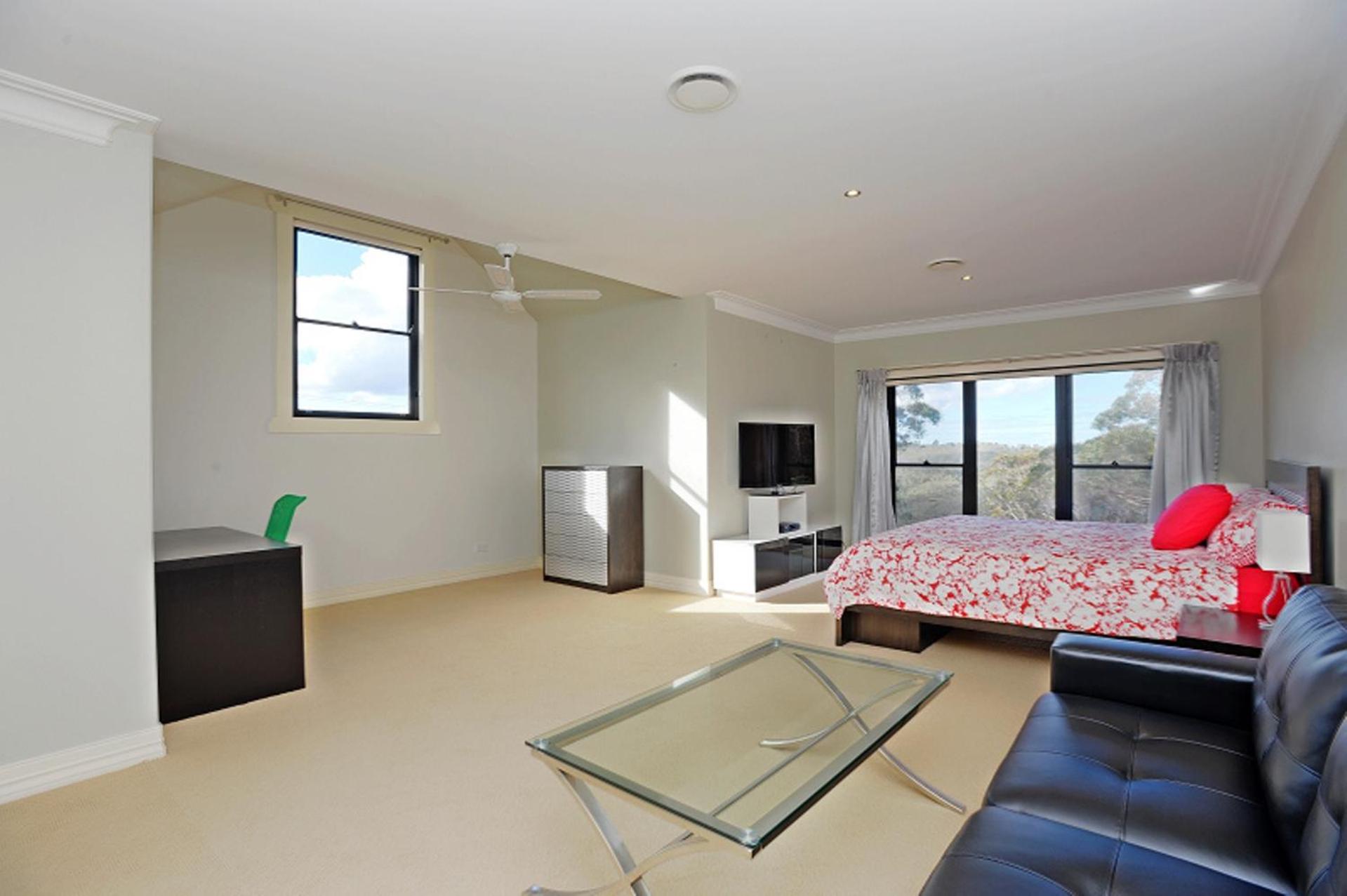 The Black Cockatoo Retreat in Leura