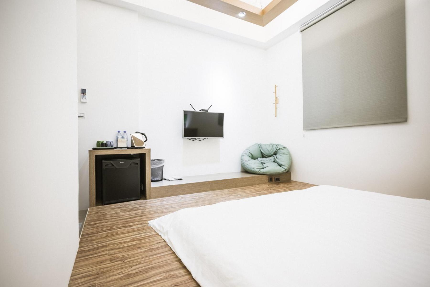 Tiin Tinn - Rivershore B&B