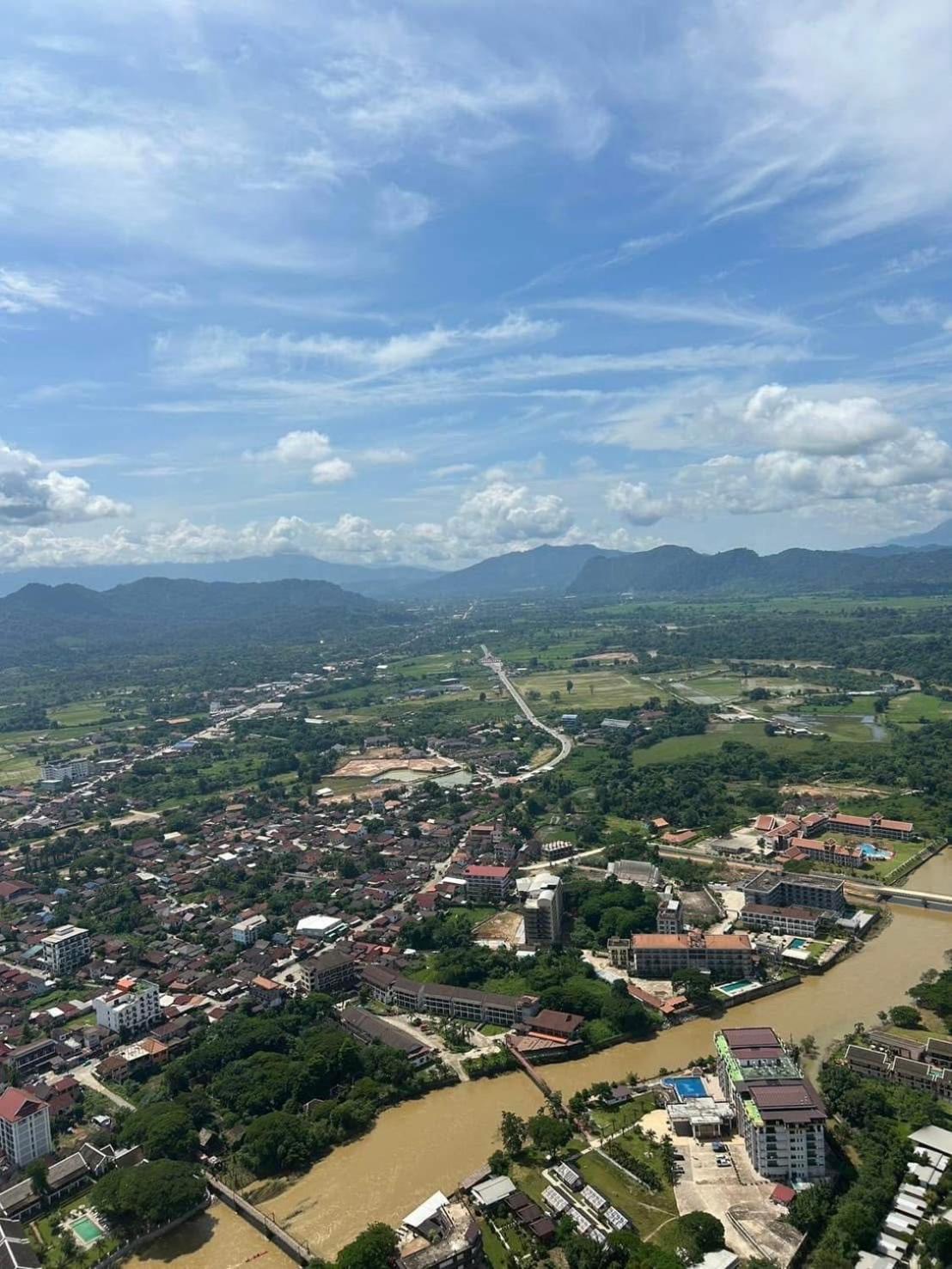 Smile Guesthouse VangVieng