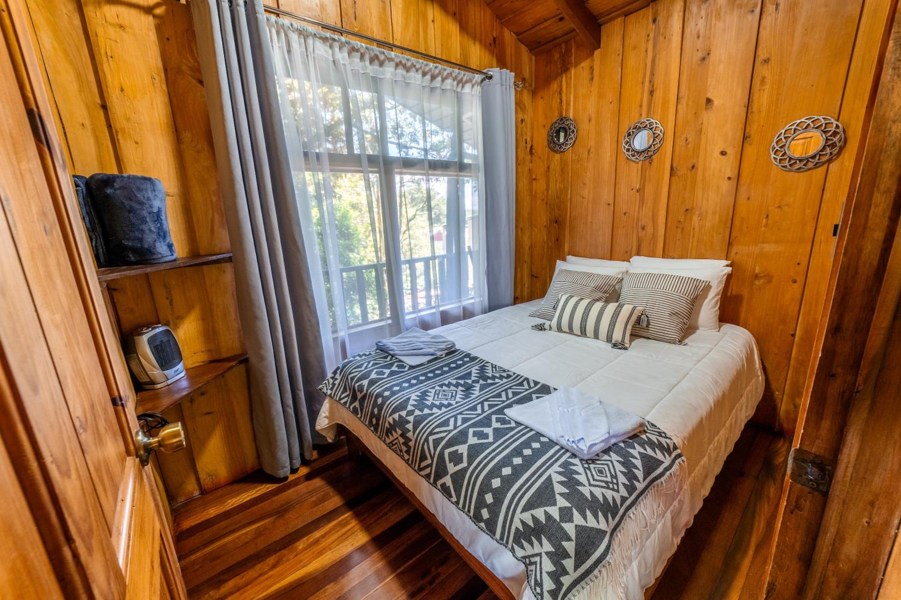 Casa Violeta Home rentals