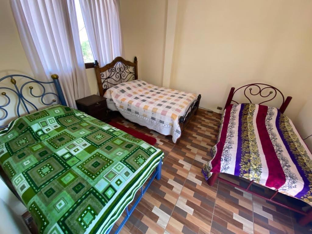 Hostal La Familia