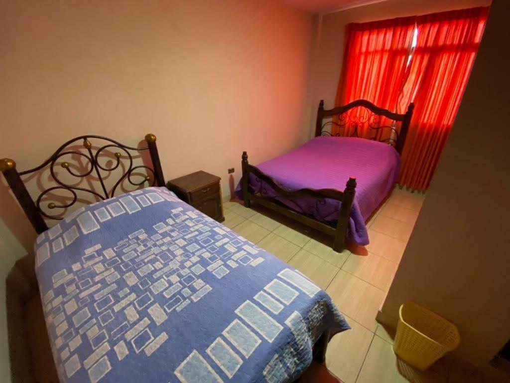 Hostal La Familia