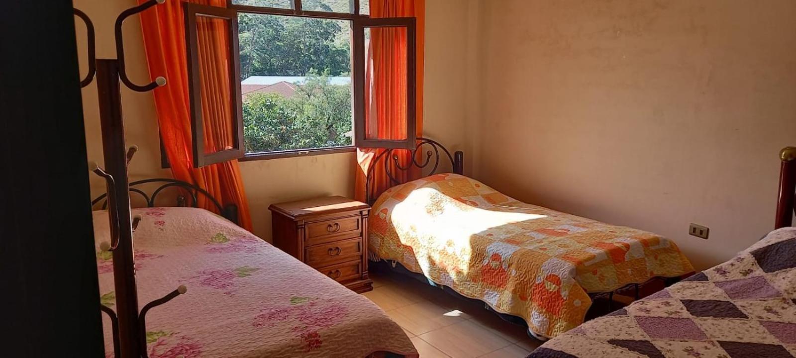 Hostal La Familia