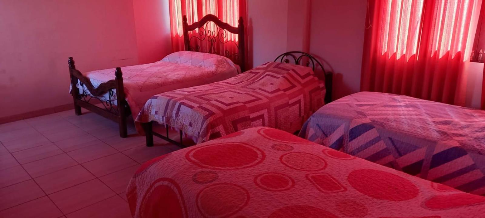 Hostal La Familia