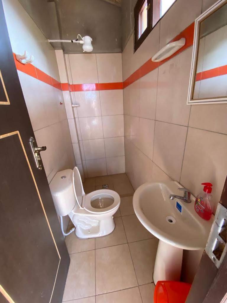 Hostal La Familia