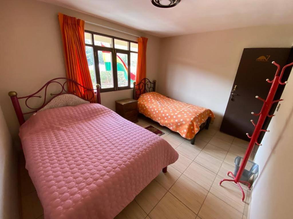 Hostal La Familia