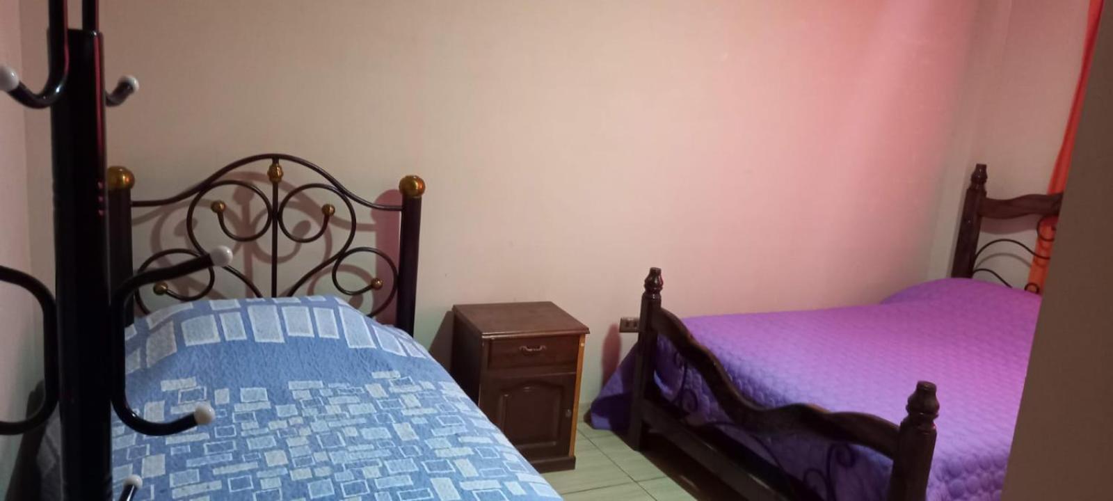 Hostal La Familia