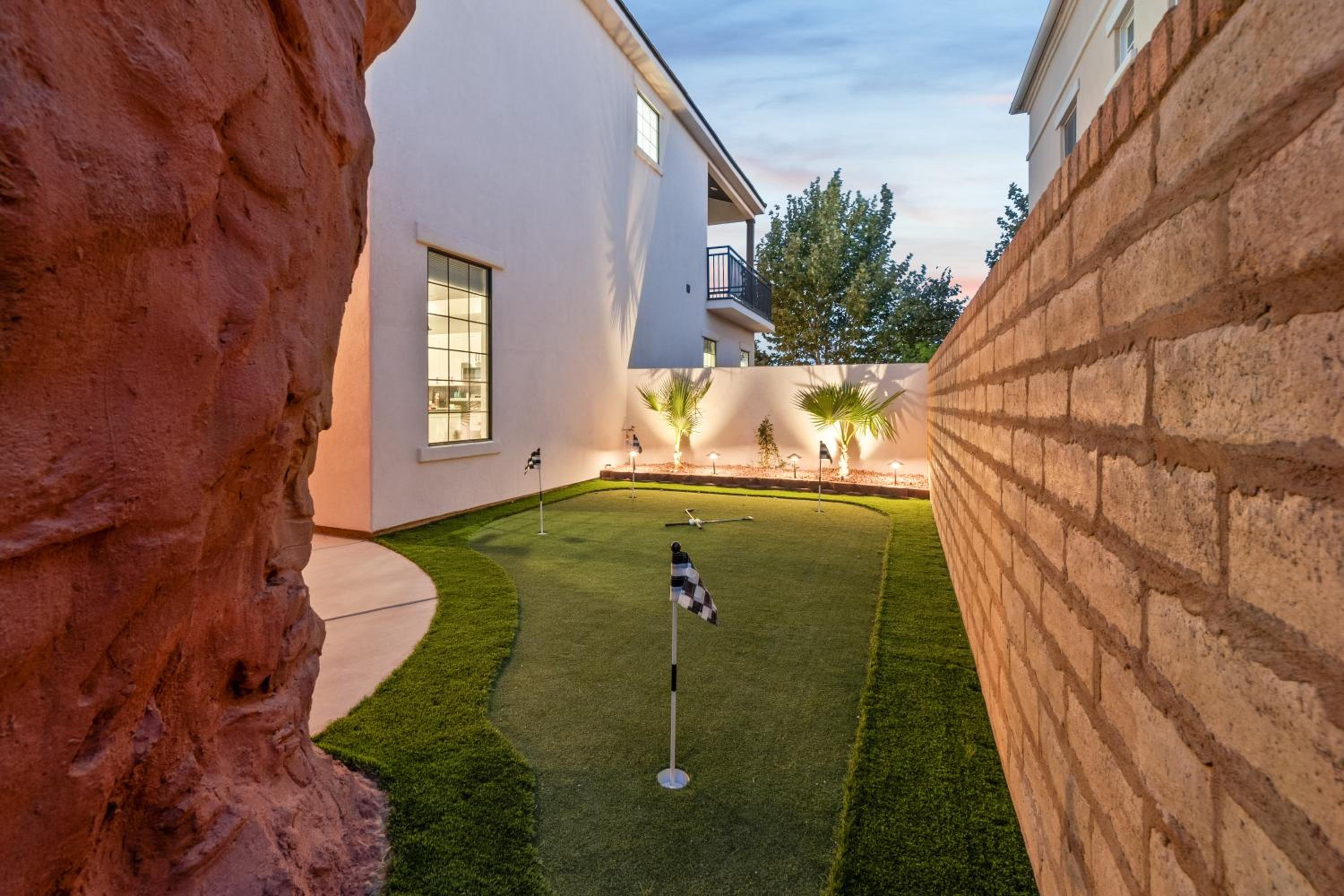 The Hollywood Mansion