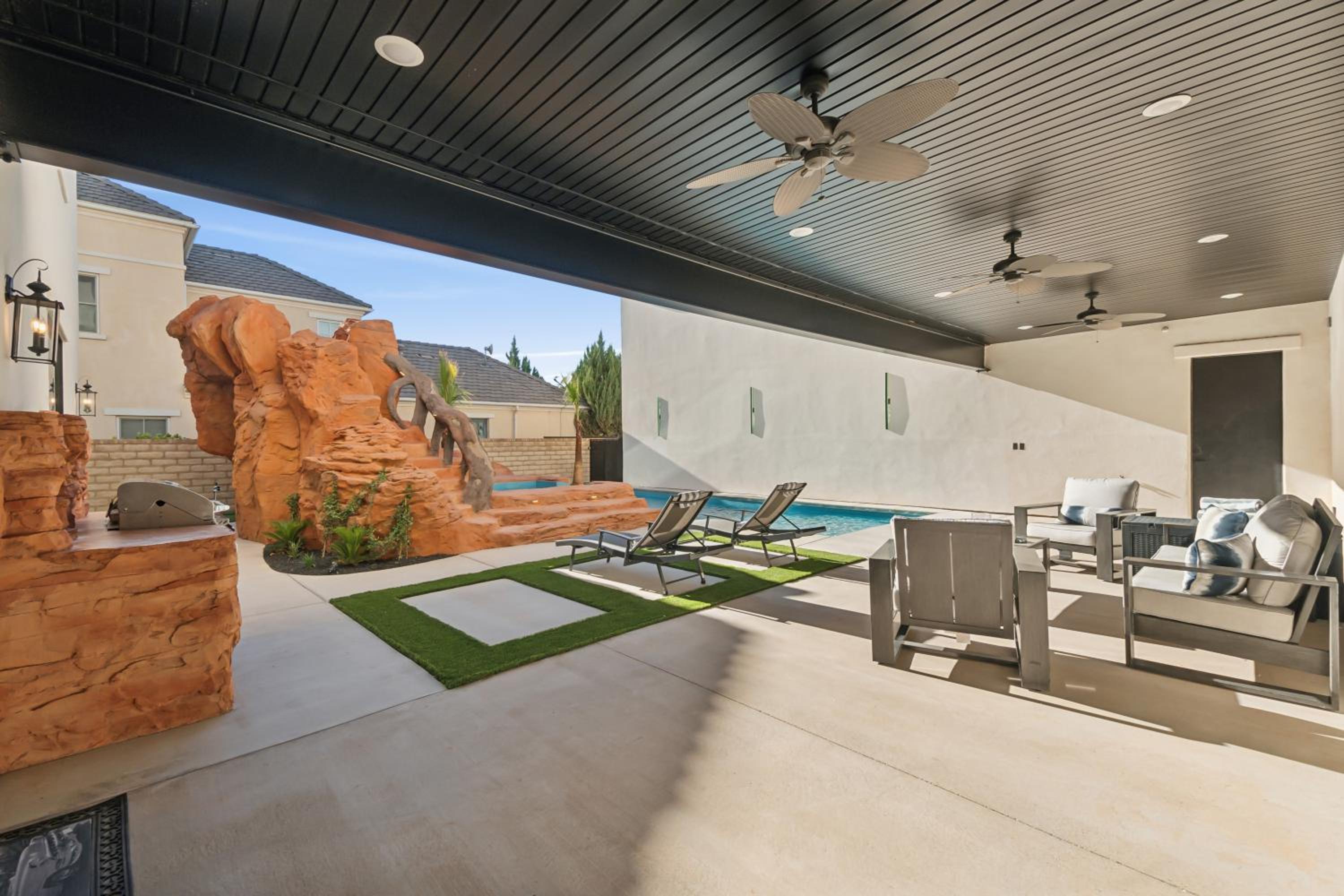 The Hollywood Mansion