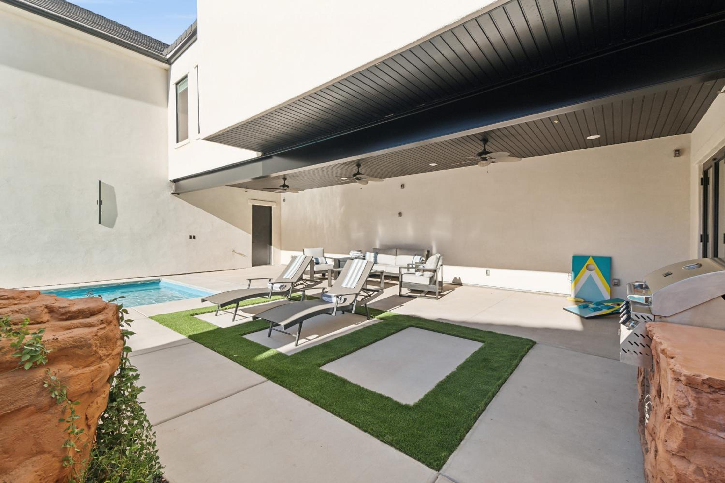 The Hollywood Mansion