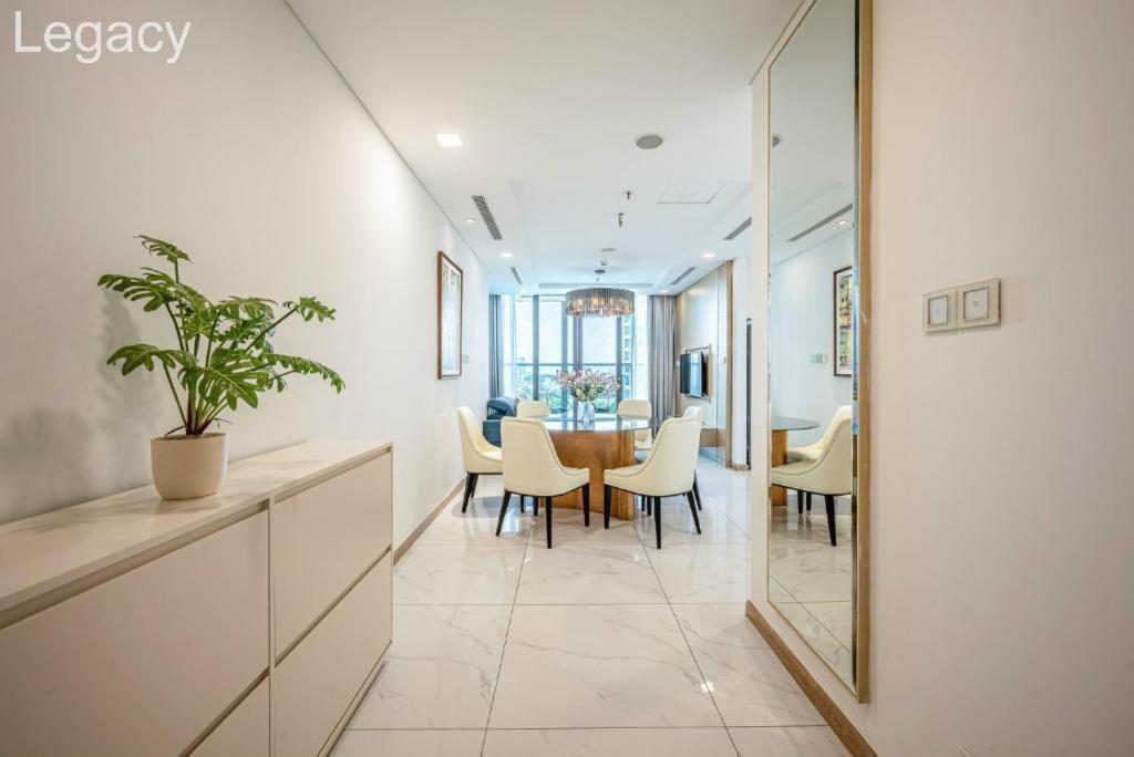 Landmark 81 Legacy Inn