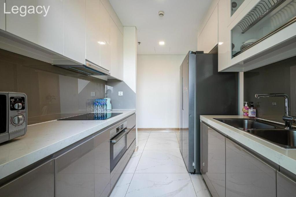 Landmark 81 Legacy Inn