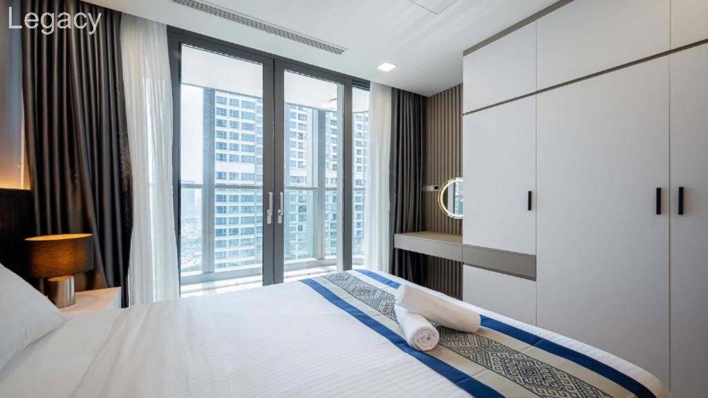 Landmark 81 Legacy Inn
