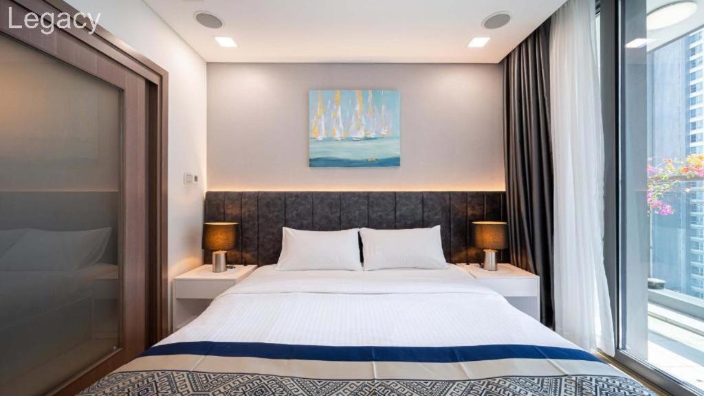 Landmark 81 Legacy Inn