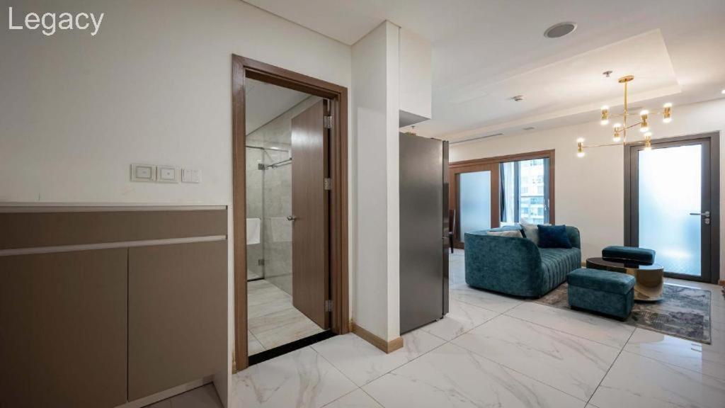 Landmark 81 Legacy Inn