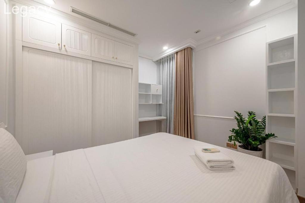 Landmark 81 Legacy Inn