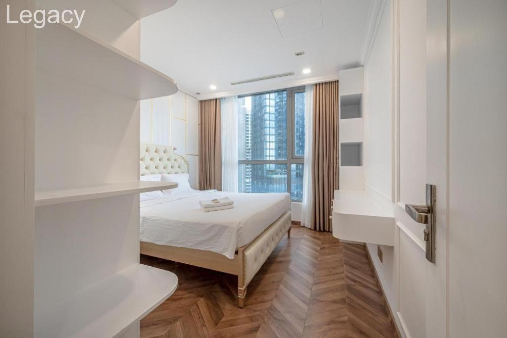 Landmark 81 Legacy Inn