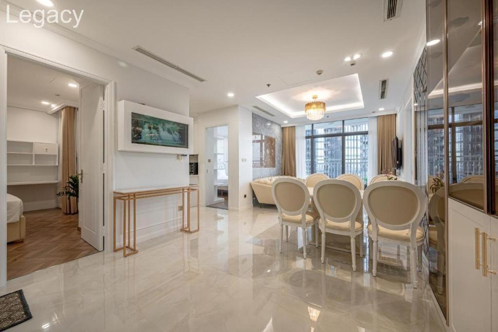 Landmark 81 Legacy Inn