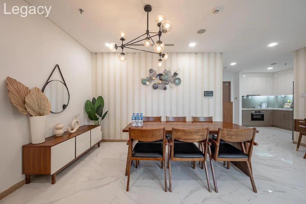 Landmark 81 Legacy Inn