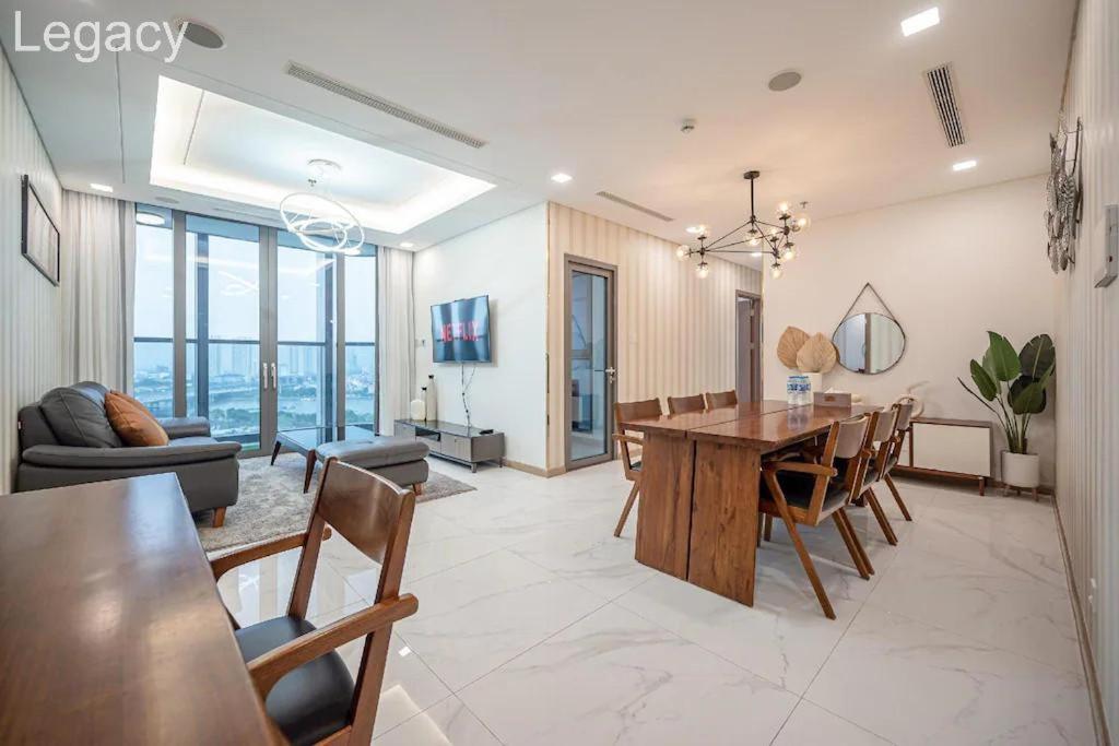 Landmark 81 Legacy Inn