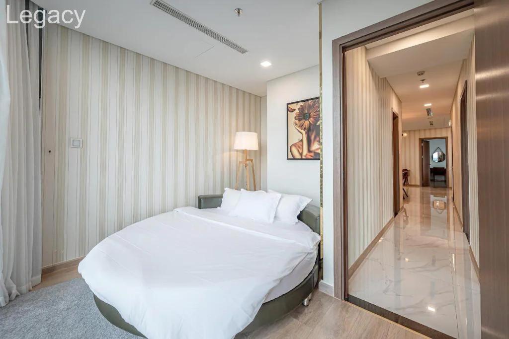 Landmark 81 Legacy Inn