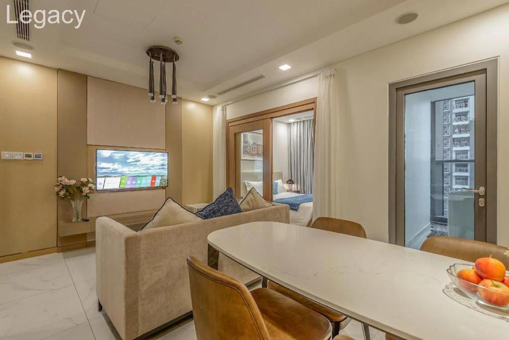 Landmark 81 Legacy Inn